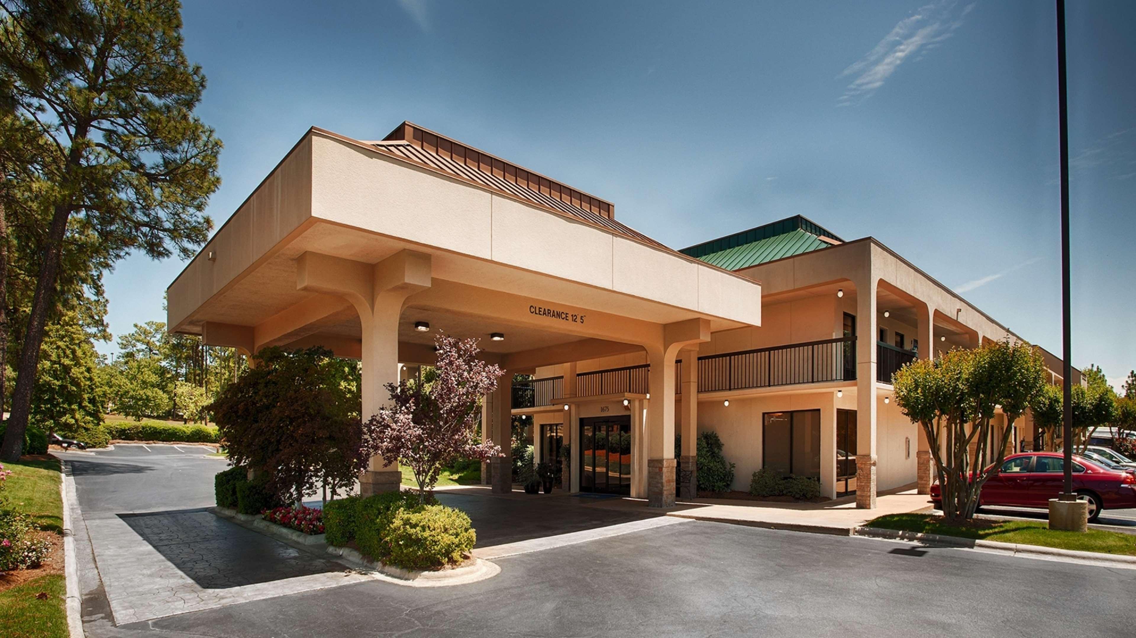 Surestay Plus Hotel By Best Western Southern Pines Pinehurst Exterior photo