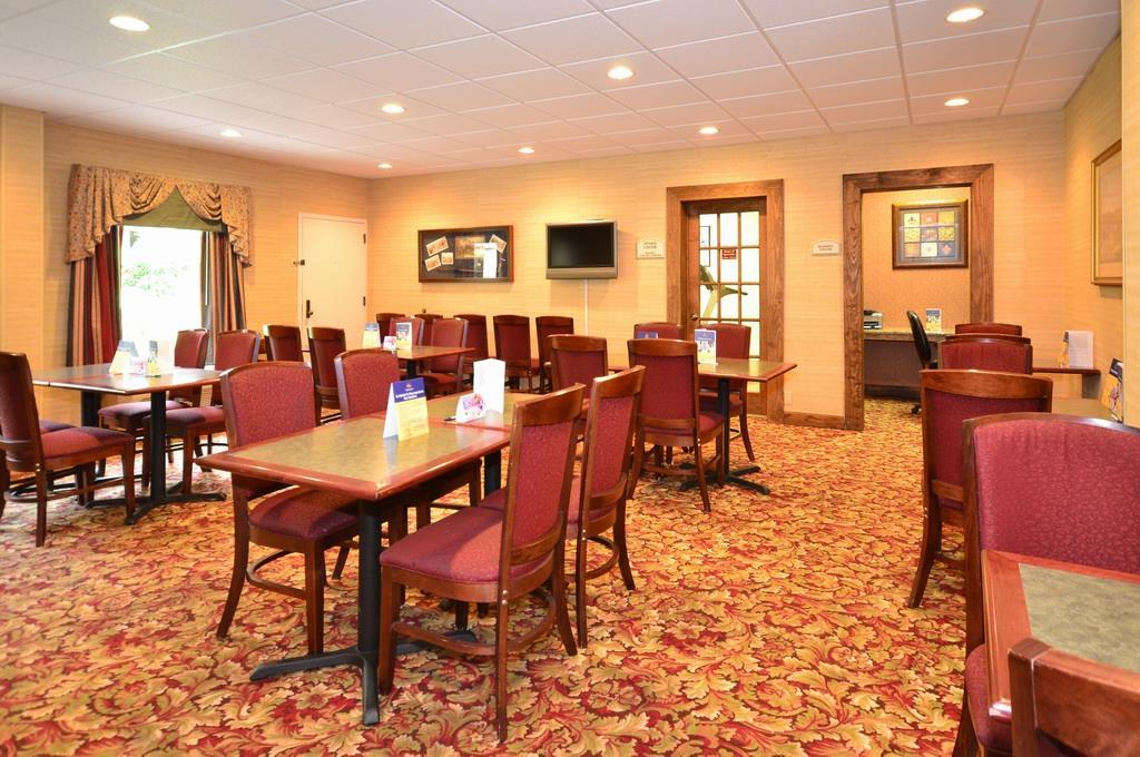 Surestay Plus Hotel By Best Western Southern Pines Pinehurst Restaurant photo